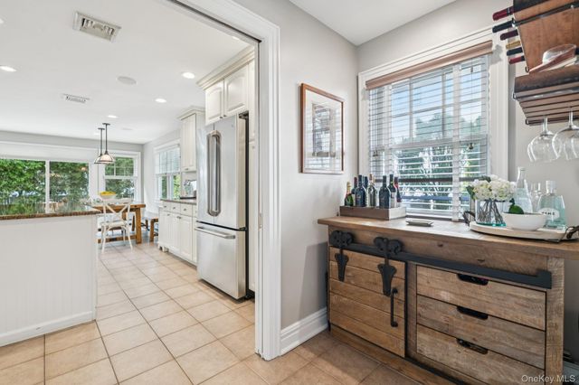 82 Adams Street, Garden City, NY 11530