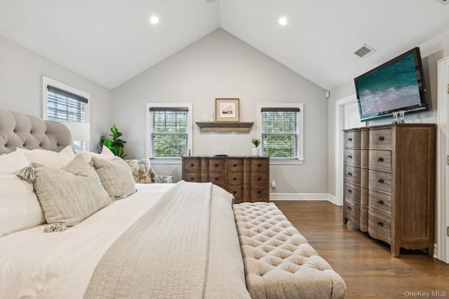 82 Adams Street, Garden City, NY 11530