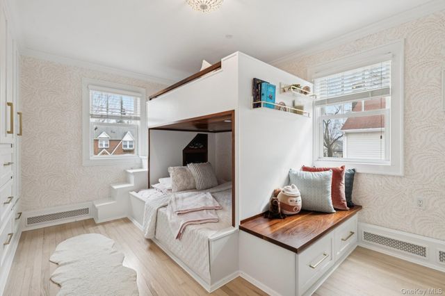 82 Adams Street, Garden City, NY 11530