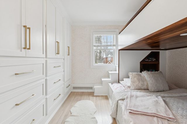 82 Adams Street, Garden City, NY 11530