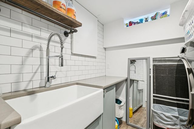 82 Adams Street, Garden City, NY 11530