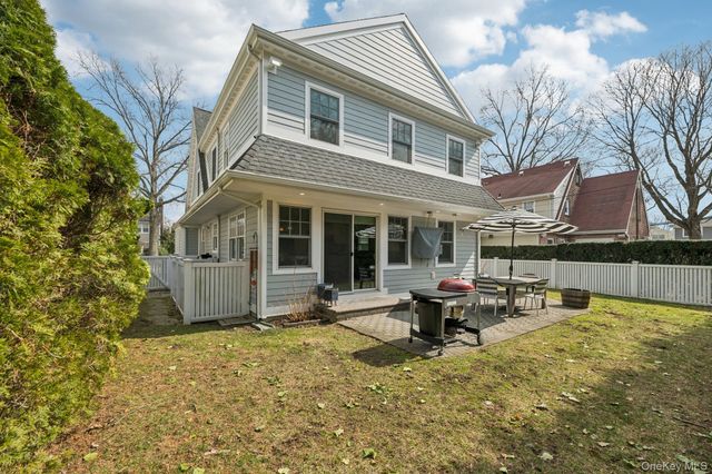 82 Adams Street, Garden City, NY 11530