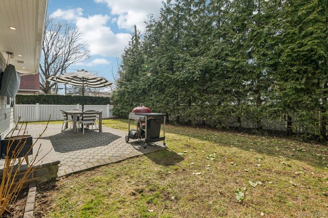 82 Adams Street, Garden City, NY 11530