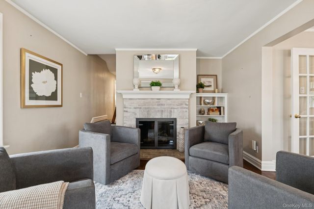 82 Adams Street, Garden City, NY 11530