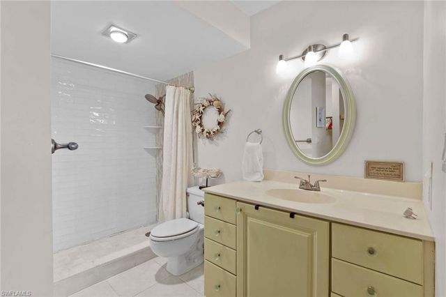 1930 Gulf Shore BLVD N A302-S, Naples, FL 34102