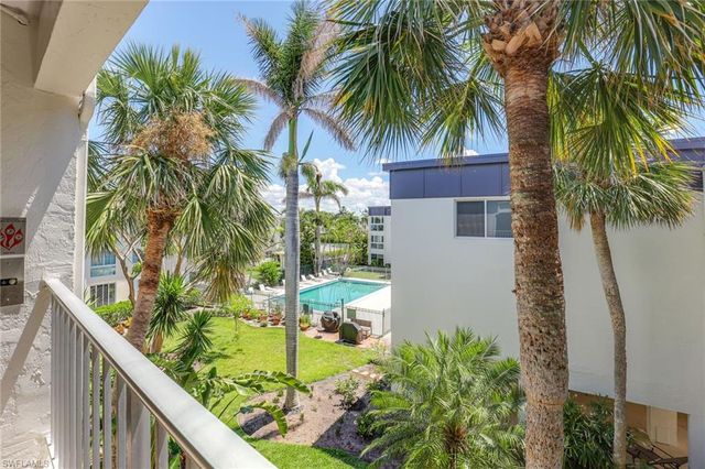 1930 Gulf Shore BLVD N A302-S, Naples, FL 34102