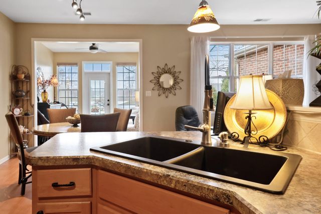 1274 Poppyfield Place, Schererville, IN 46375