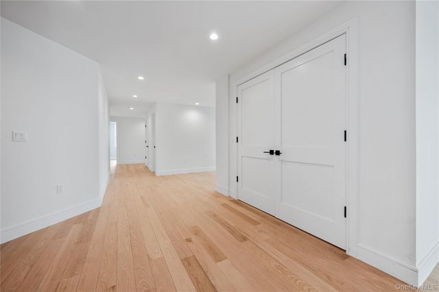 50 W Broadway 1001, Long Beach, NY 11561