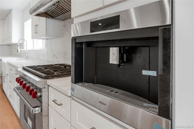 50 W Broadway 1001, Long Beach, NY 11561
