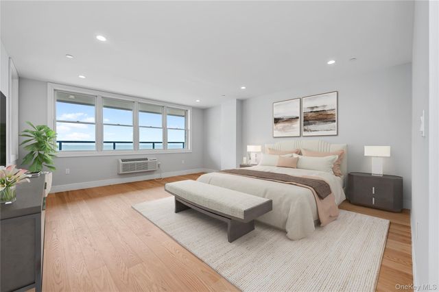 50 W Broadway 1001, Long Beach, NY 11561