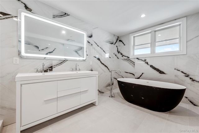 50 W Broadway 1001, Long Beach, NY 11561