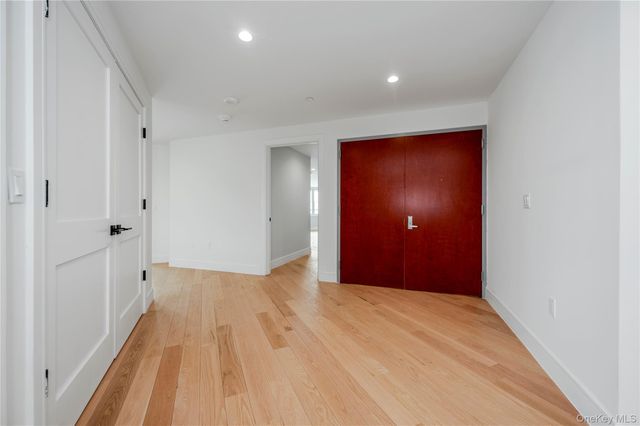 50 W Broadway 1001, Long Beach, NY 11561