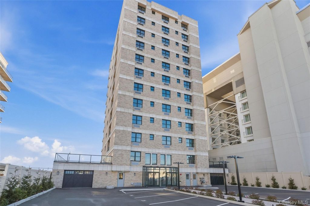 50 W Broadway 1001, Long Beach, NY 11561