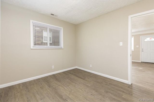 564 Marquette Drive, Detroit, MI 48214