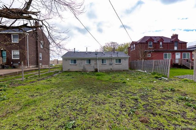 564 Marquette Drive, Detroit, MI 48214