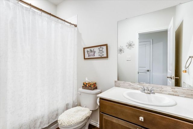 220 Evers Way, Denton, TX 76207