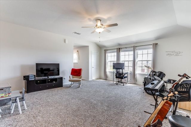 220 Evers Way, Denton, TX 76207
