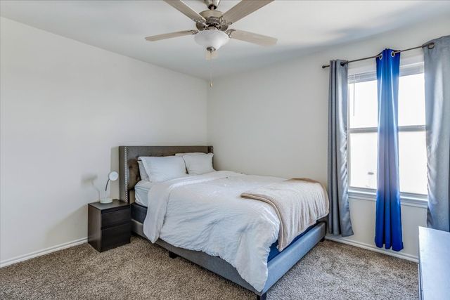 220 Evers Way, Denton, TX 76207