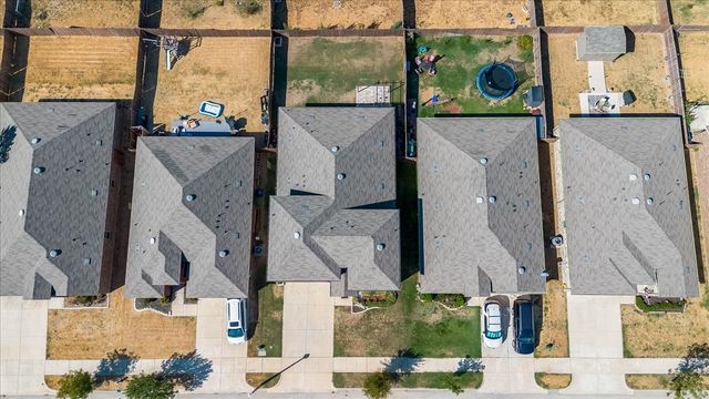 220 Evers Way, Denton, TX 76207