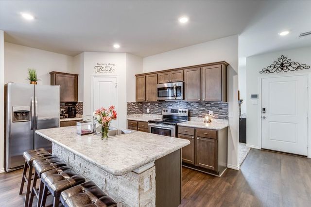 220 Evers Way, Denton, TX 76207