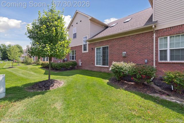48526 Eastbridge Drive, Canton Charter Township, MI 48188
