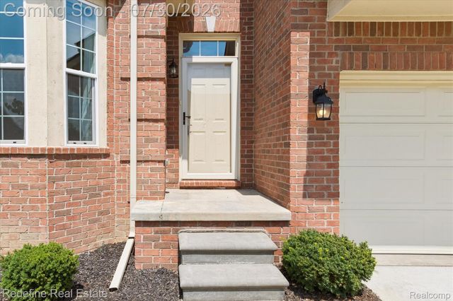 48526 Eastbridge Drive, Canton Charter Township, MI 48188