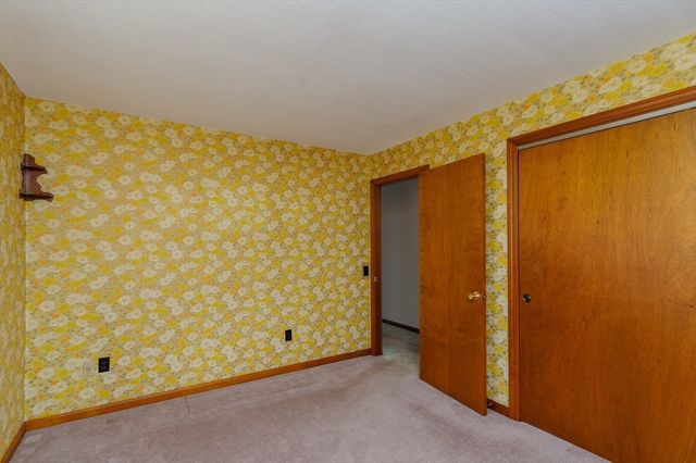 85 Marsh Rd, Barre, MA 01005