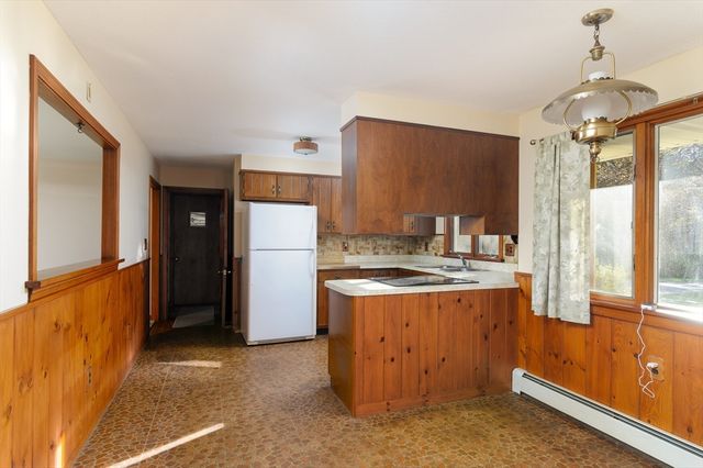 85 Marsh Rd, Barre, MA 01005