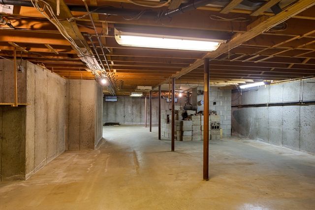 85 Marsh Rd, Barre, MA 01005