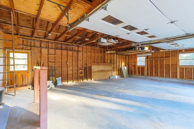 85 Marsh Rd, Barre, MA 01005