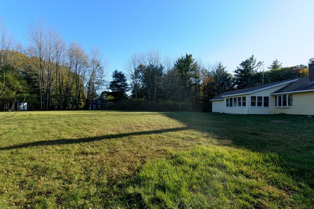 85 Marsh Rd, Barre, MA 01005