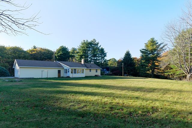 85 Marsh Rd, Barre, MA 01005