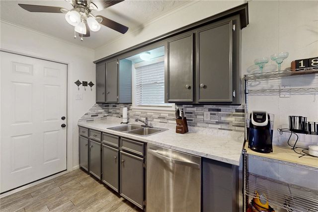 2400 Barak Lane, Bryan, TX 77802
