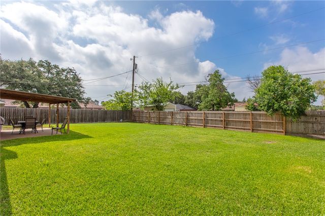 2400 Barak Lane, Bryan, TX 77802