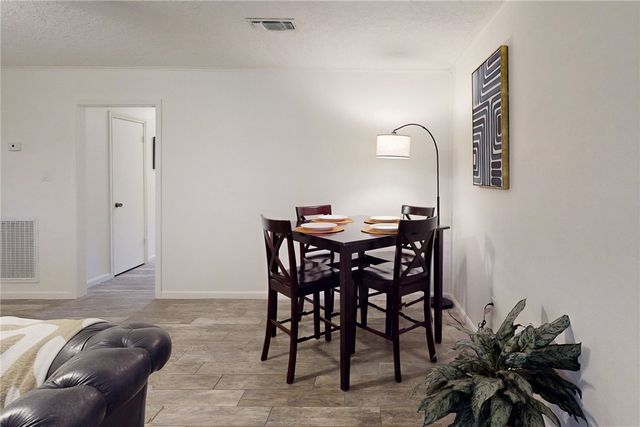2400 Barak Lane, Bryan, TX 77802