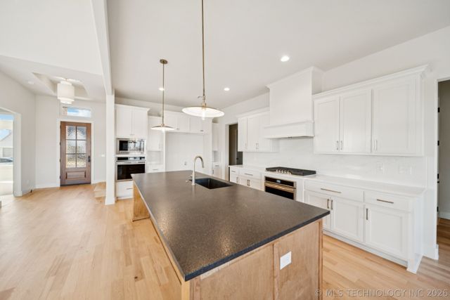 2333 E 134th Circle, Bixby, OK 74008