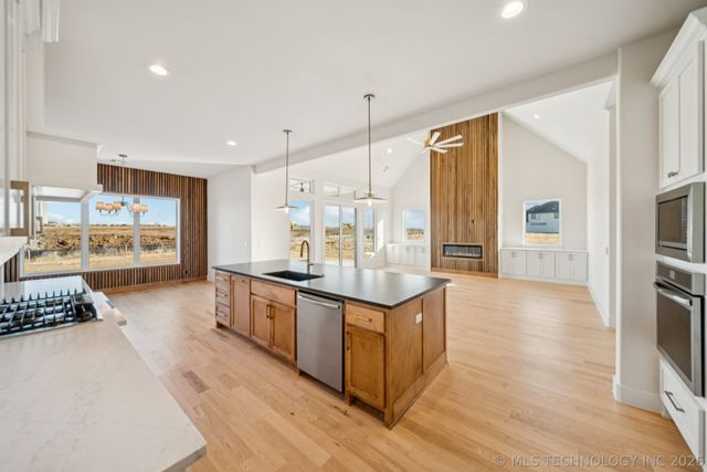 2333 E 134th Circle, Bixby, OK 74008