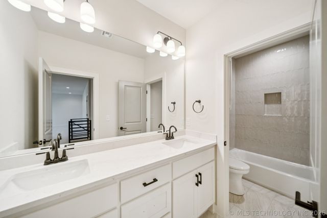 2333 E 134th Circle, Bixby, OK 74008