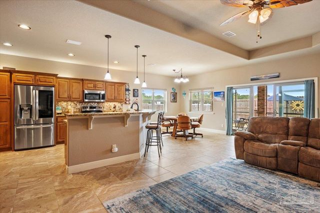 4154 Oak Pointe Dr, Gulf Breeze, FL 32563