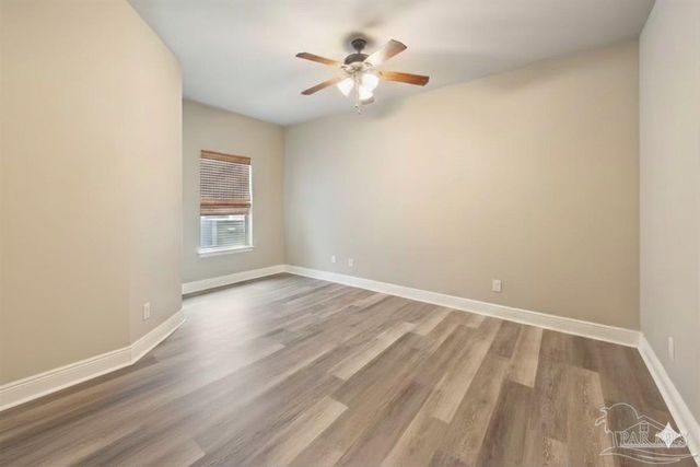 4154 Oak Pointe Dr, Gulf Breeze, FL 32563