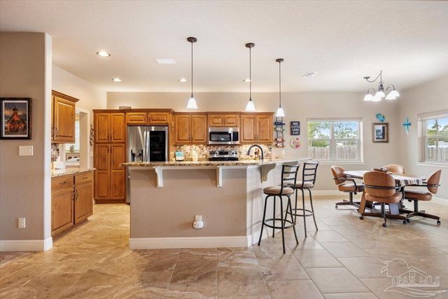 4154 Oak Pointe Dr, Gulf Breeze, FL 32563