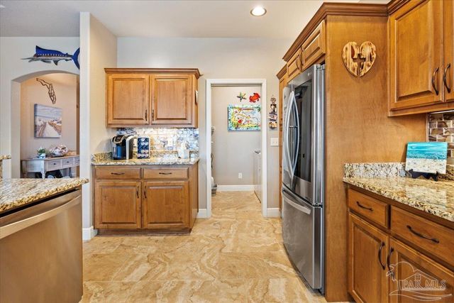 4154 Oak Pointe Dr, Gulf Breeze, FL 32563