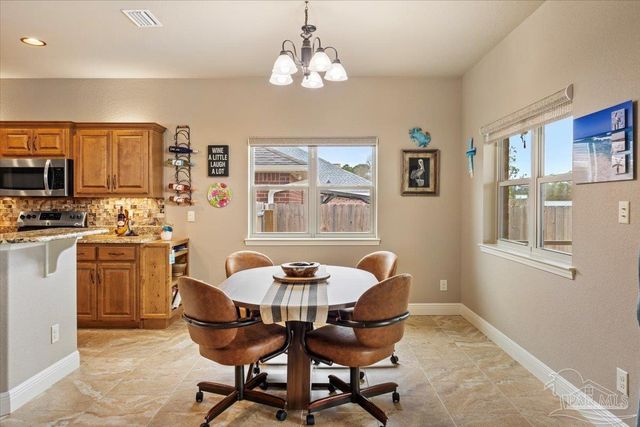 4154 Oak Pointe Dr, Gulf Breeze, FL 32563