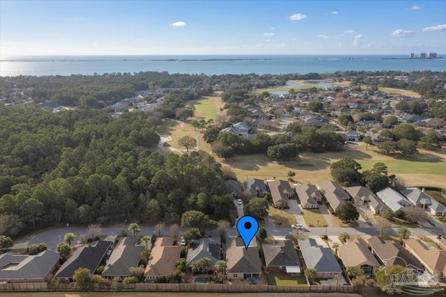 4154 Oak Pointe Dr, Gulf Breeze, FL 32563