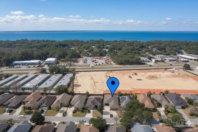 4154 Oak Pointe Dr, Gulf Breeze, FL 32563