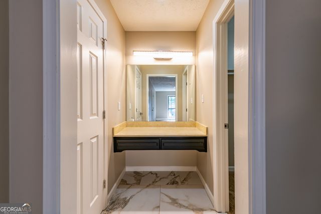 998 Ascot Court, Riverdale, GA 30296