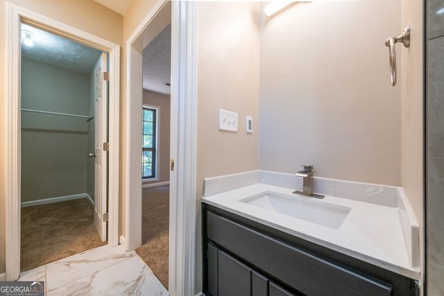 998 Ascot Court, Riverdale, GA 30296