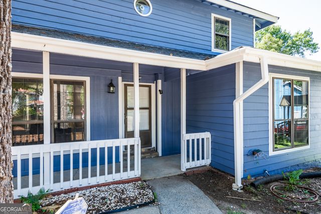 998 Ascot Court, Riverdale, GA 30296