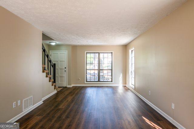 998 Ascot Court, Riverdale, GA 30296