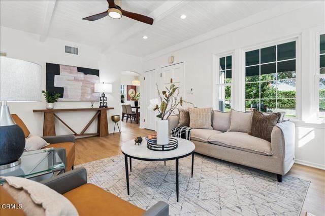 799 N Craig Avenue, Pasadena, CA 91104